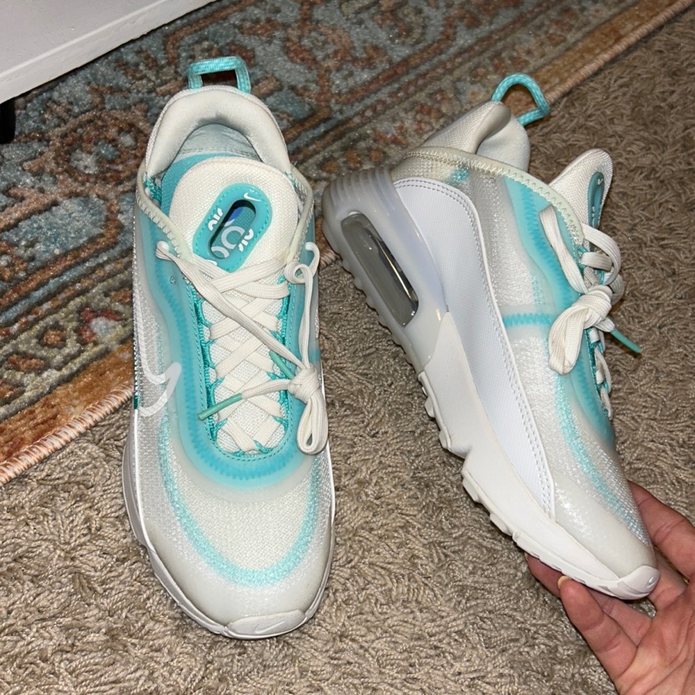 Brand new Nike shoes